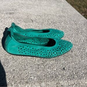 Arche Lilly Green Ballerina Nubuck Perforated Leather Flats Size 38 (7.5)